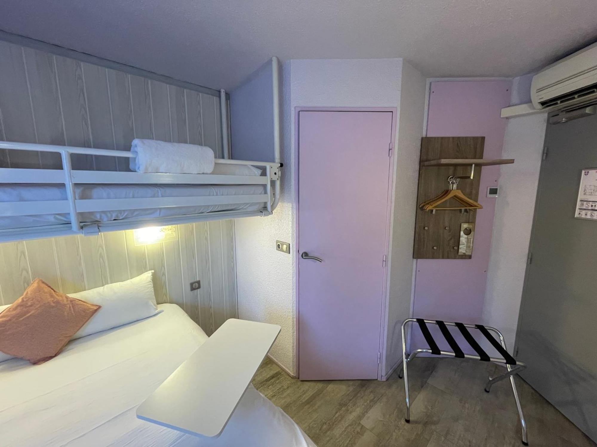 Brit Hotel Chambery Bagian luar foto