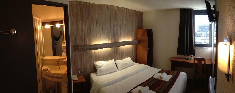 Brit Hotel Chambery Bagian luar foto