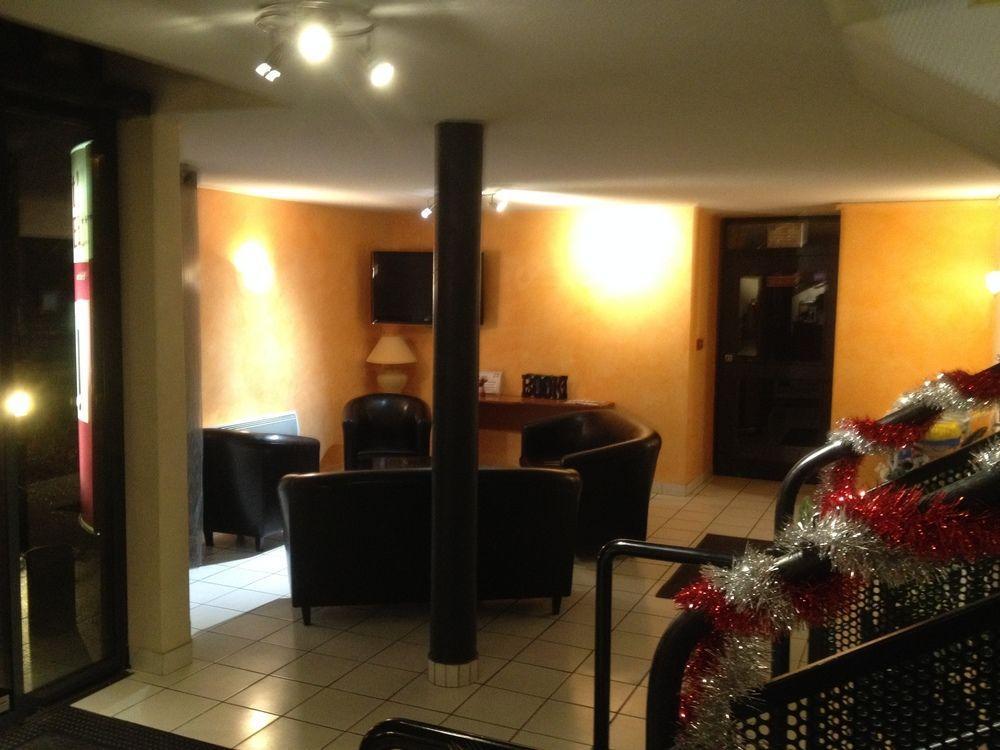 Brit Hotel Chambery Bagian luar foto