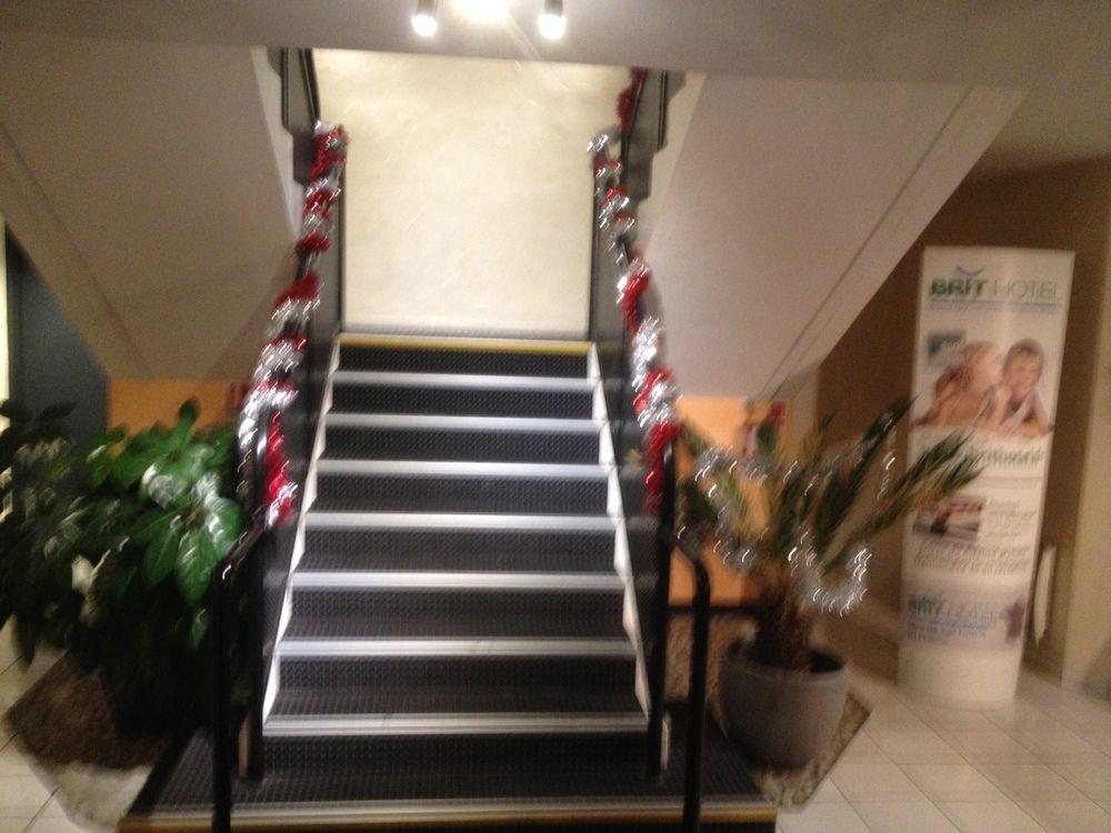 Brit Hotel Chambery Bagian luar foto